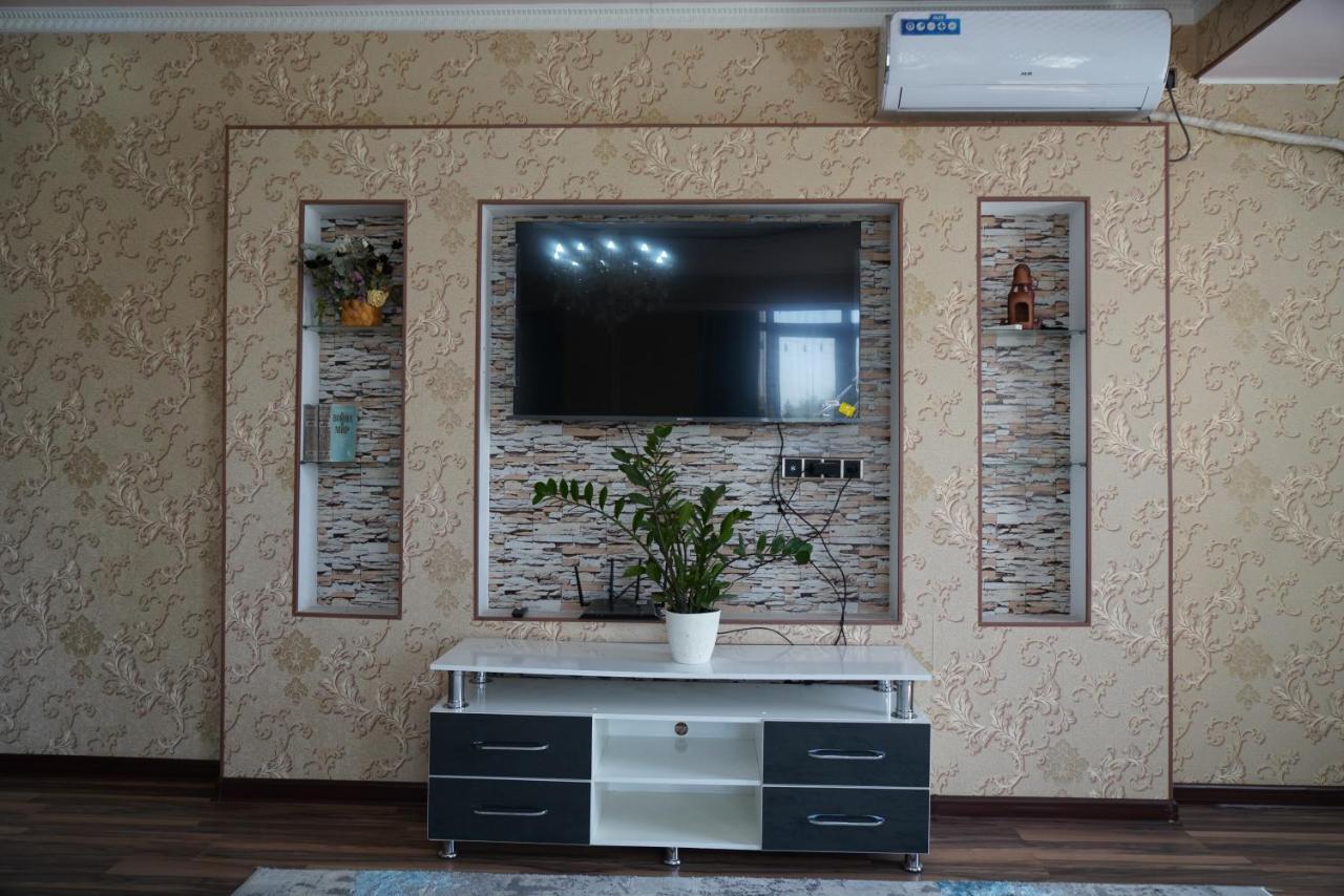 Nice And Comfortable Apartment In The Downtown Of Бишкек Экстерьер фото