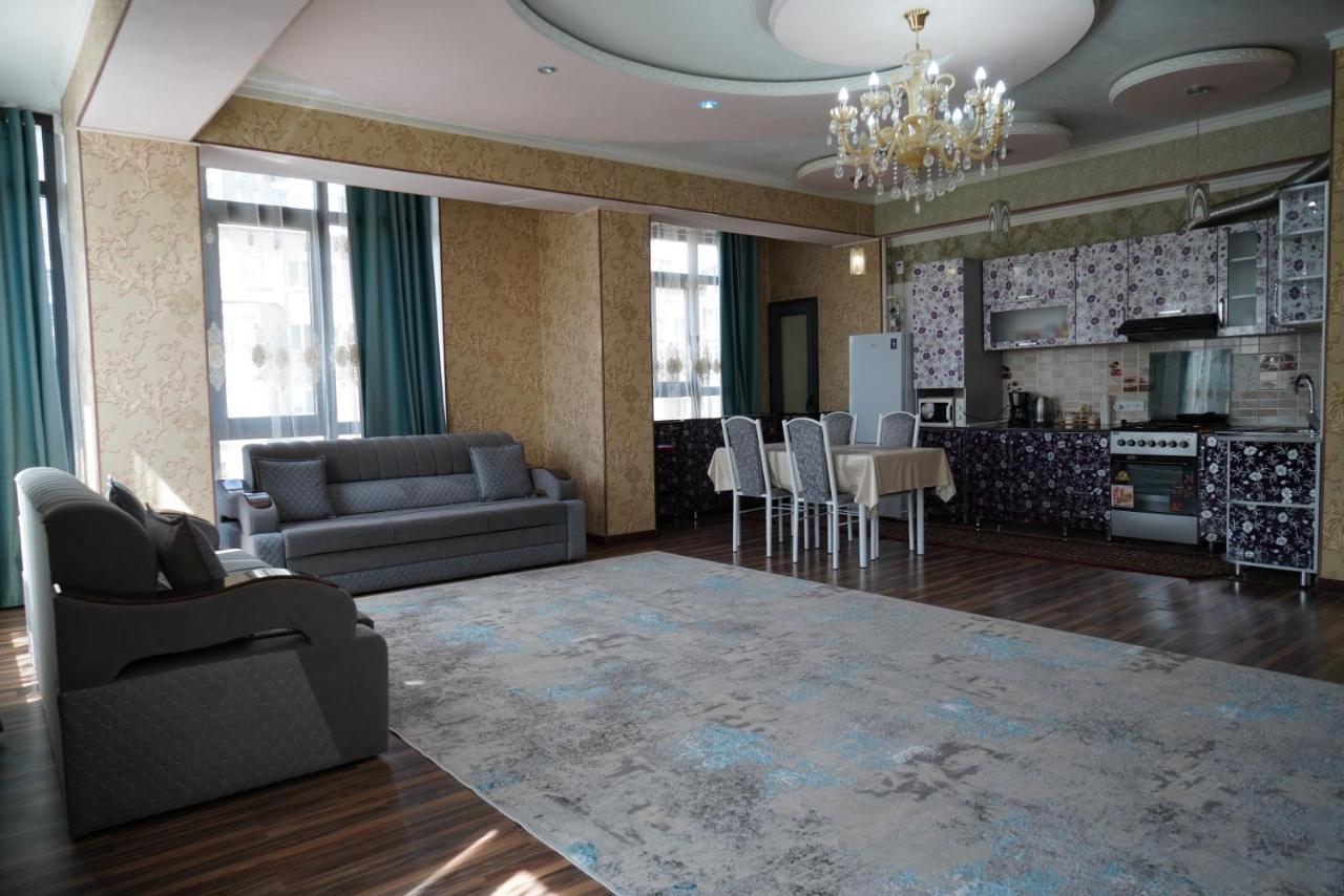 Nice And Comfortable Apartment In The Downtown Of Бишкек Экстерьер фото